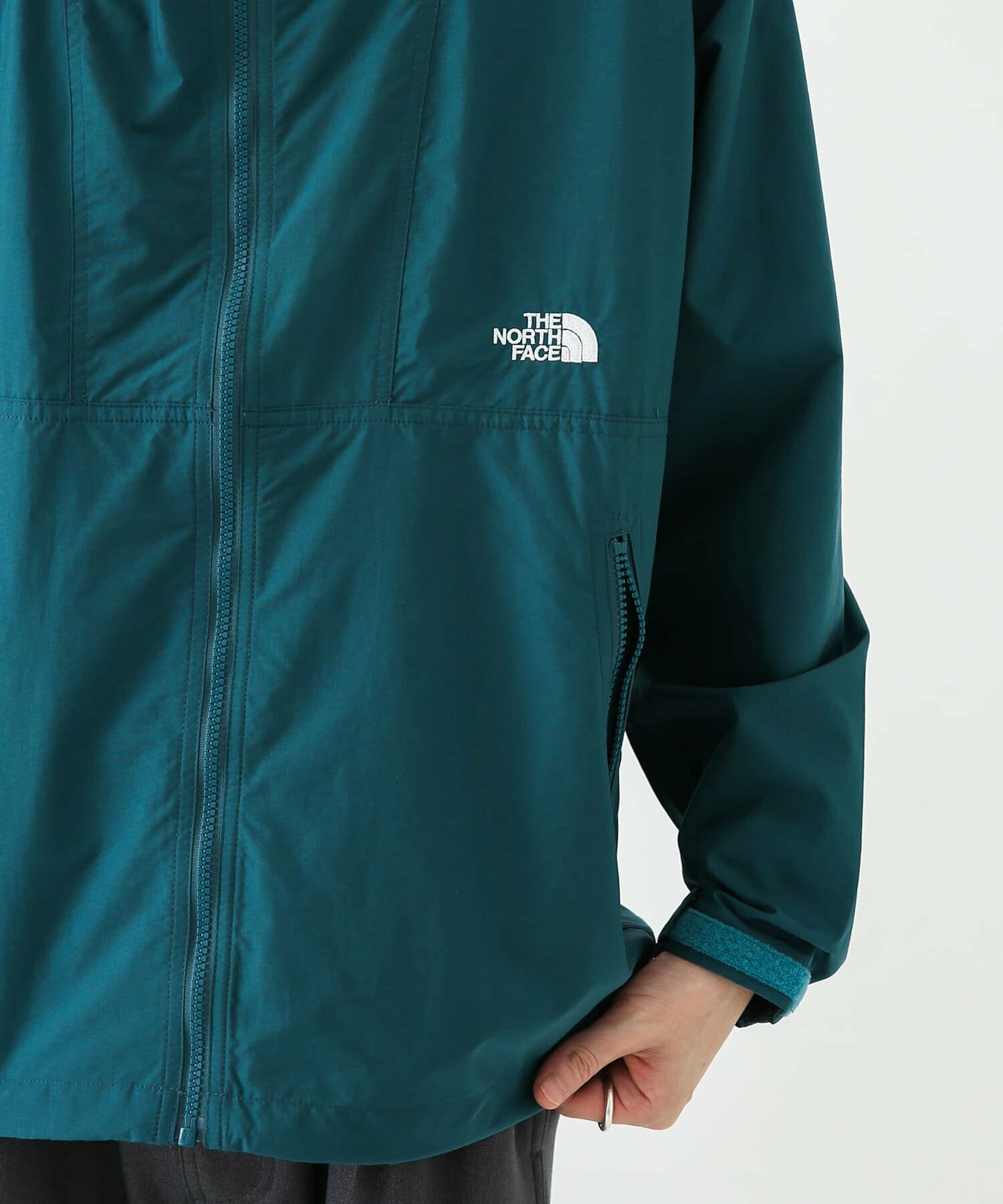 THE NORTH FACE Compact Jacket